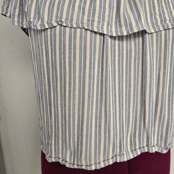 Women's Billabong Off the Shoulder Cropped Blue & Cream Rayon Blouse- Size Large - Picture 4 of 9